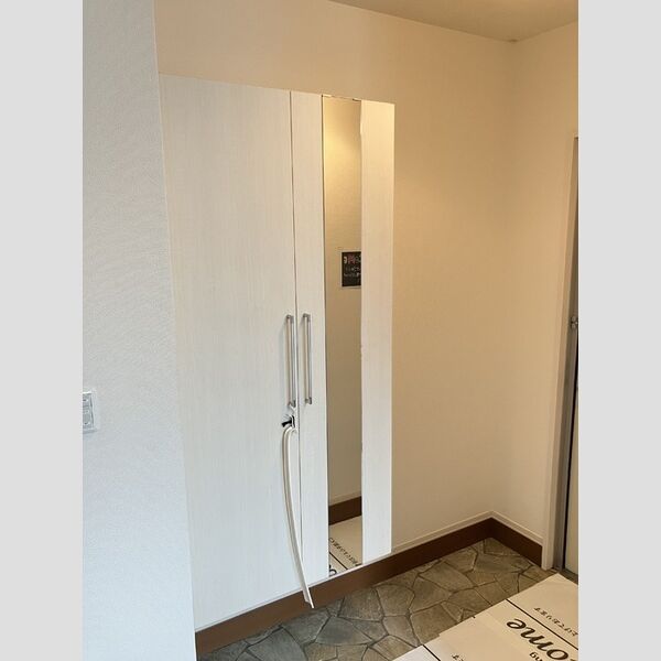 玄関 (シューズBOX)