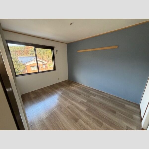 その他 (北側洋室)