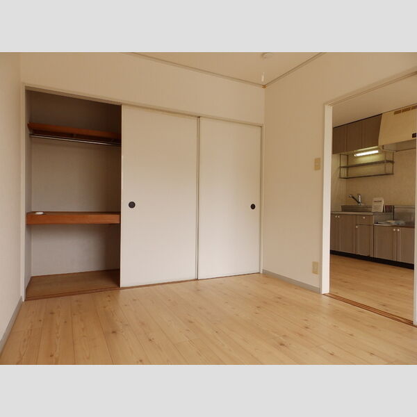 収納 (洋室収納)