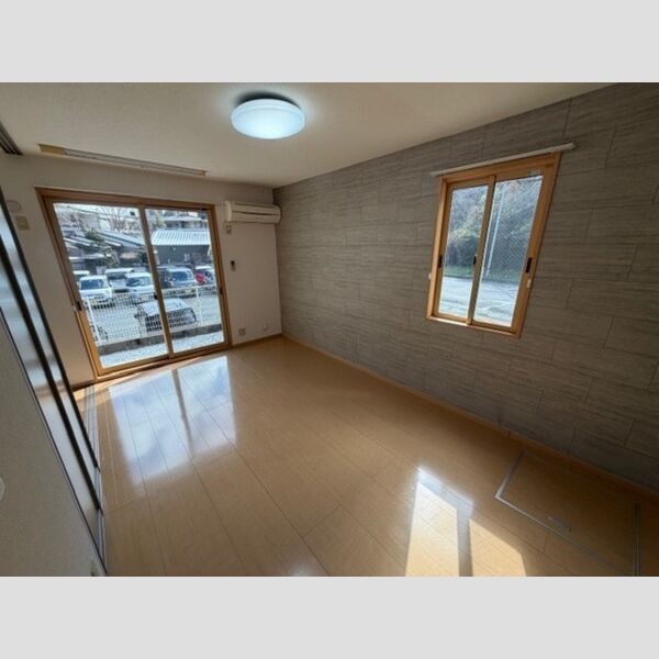 居室・リビング (DK(エアコン・室内物干し・居室照明))