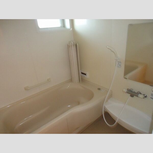 バス (浴室(追い焚き給湯、浴室換気乾燥機))