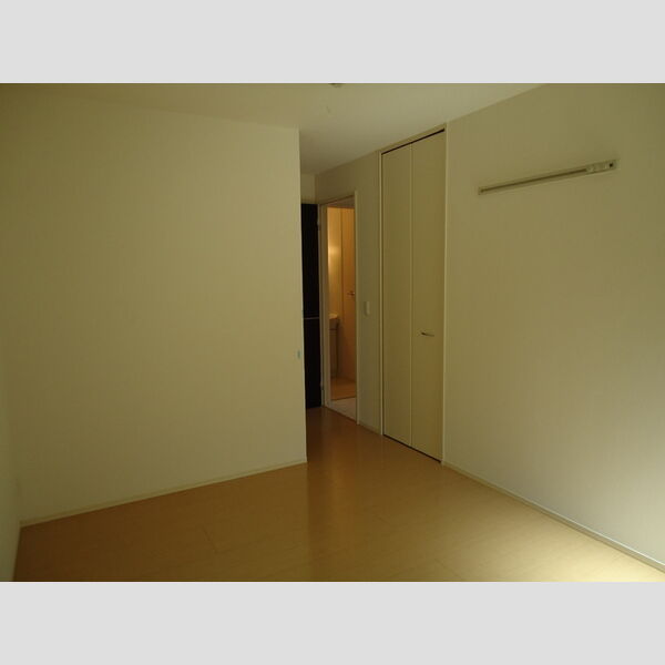 その他 (洋室6.8帖)