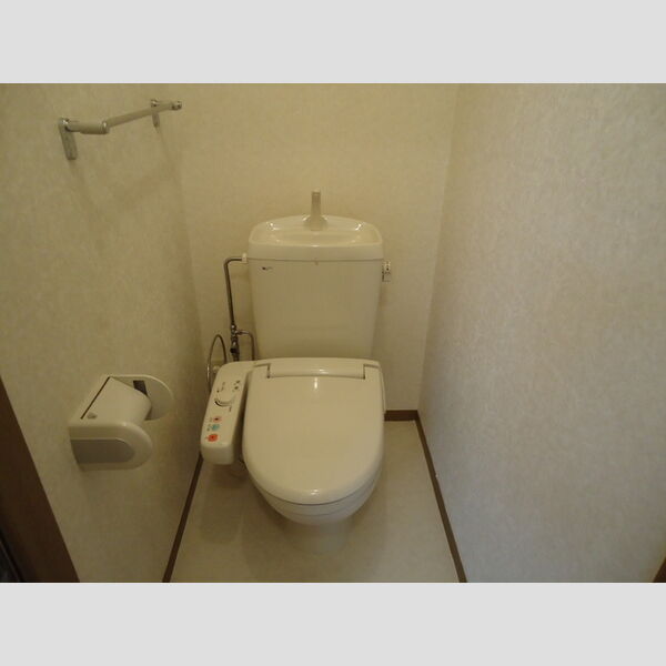 トイレ (温水洗浄暖房便座)