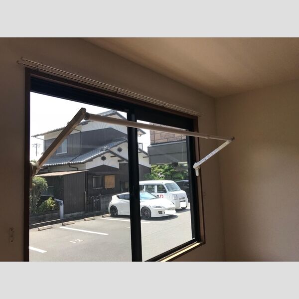 その他設備 (室内物干し)
