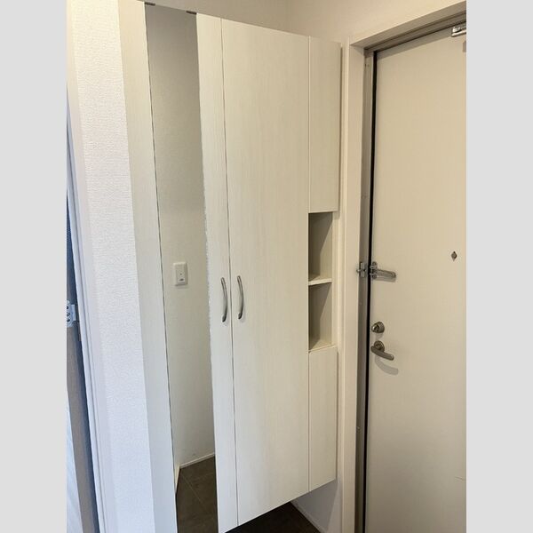 玄関 (シューズBOX)