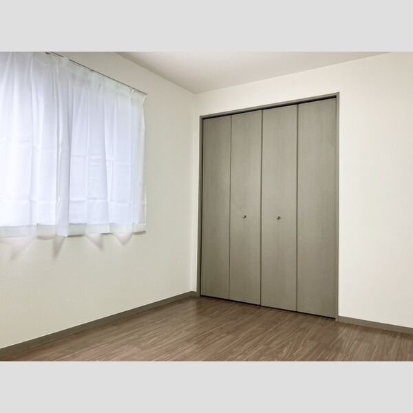 その他 (洋室)