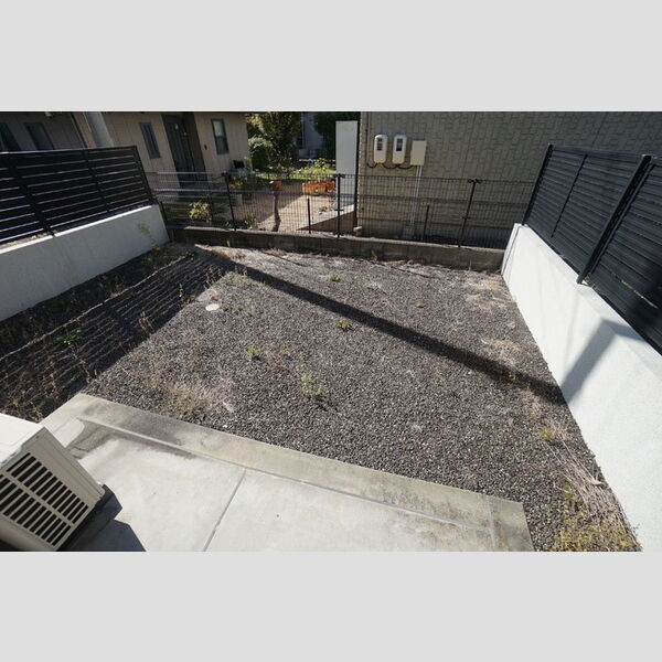 その他 (専用庭)