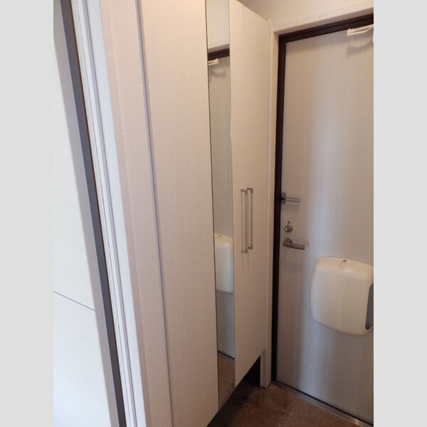 玄関 (B103:シューズBOX)