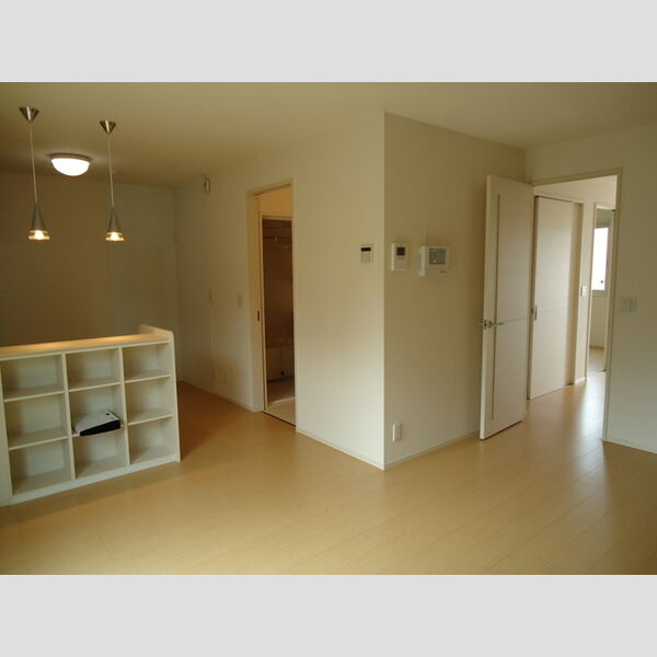 居室・リビング (居室13.5帖)