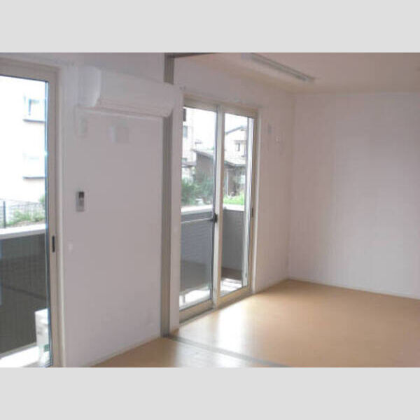 居室・リビング (102:LDK(エアコン付)⇔洋室(室内物干し付))