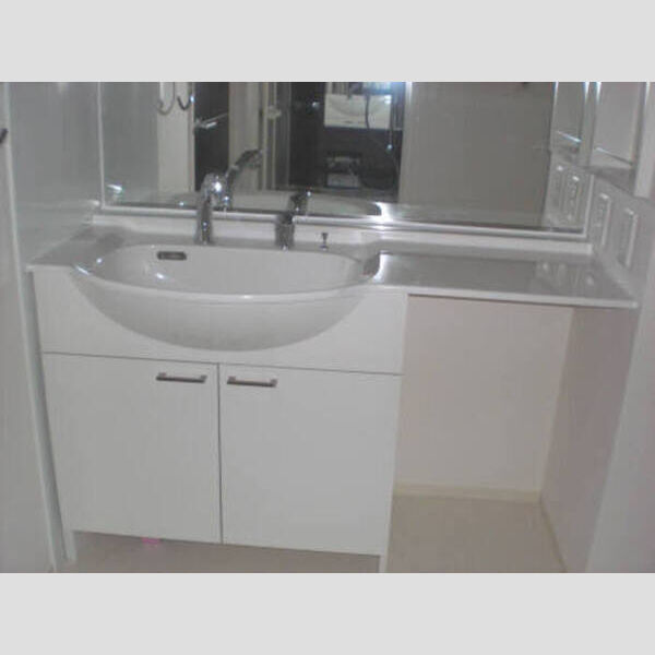 洗面所 (102:洗髪洗面化粧台)