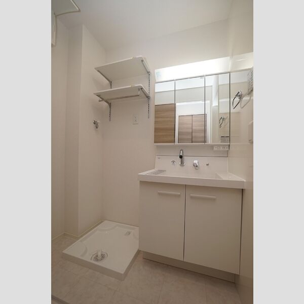 洗面所 (洗髪洗面化粧台)