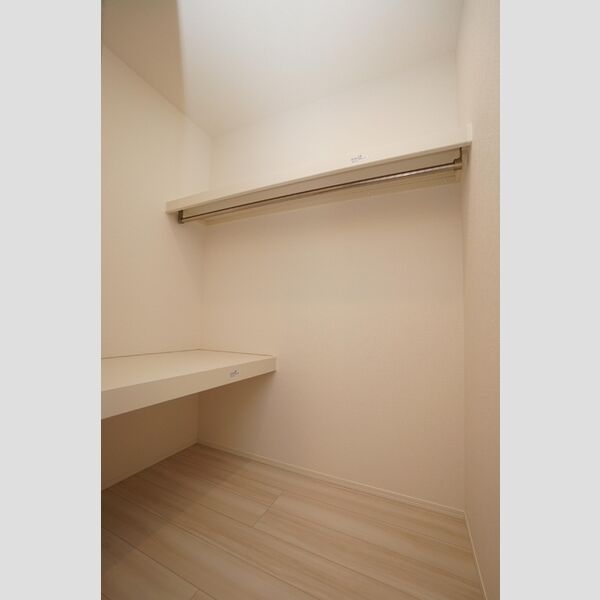 収納 (ウォークインクローゼット)