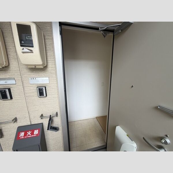 玄関 (玄関)