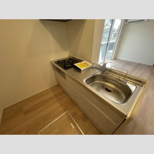 キッチン (システムキッチン(3口コンロ))