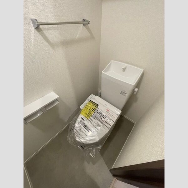 トイレ (温水洗浄便座)