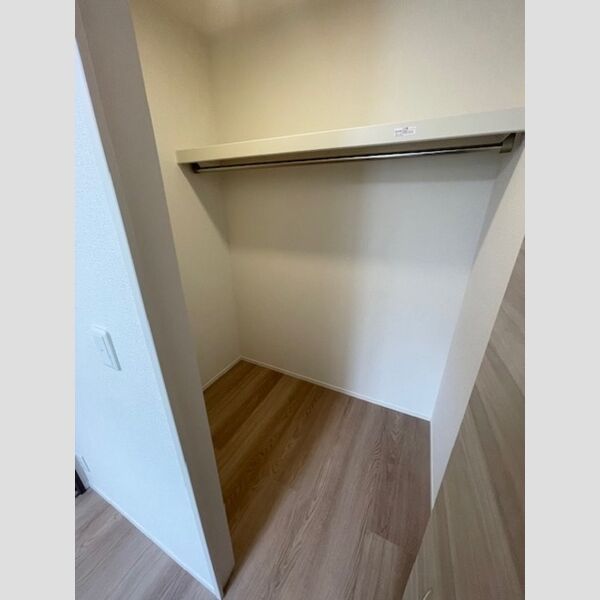 収納 (ウォークインクローゼット)