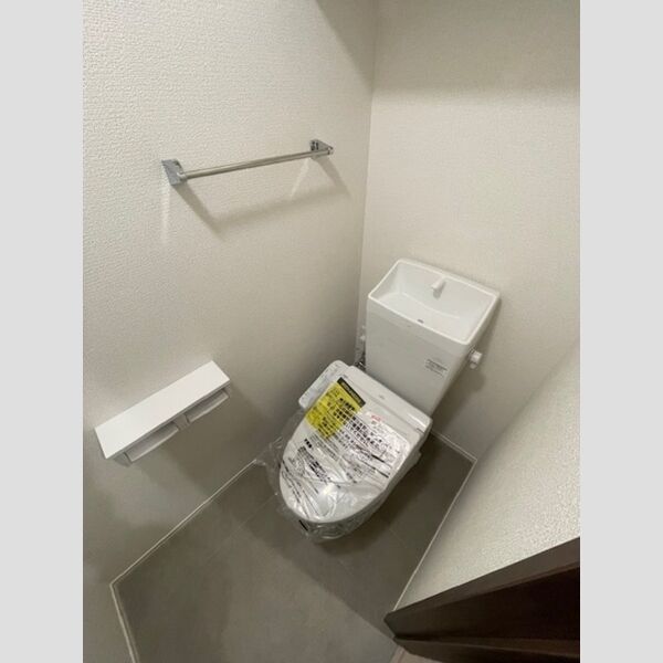 トイレ (温水洗浄便座)