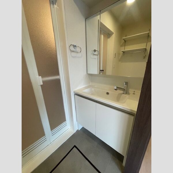 洗面所 (洗髪洗面化粧台(二面鏡))