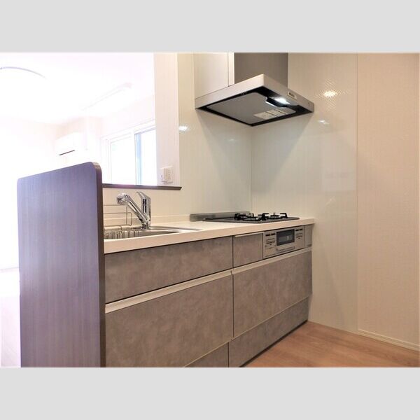 キッチン (システムキッチン(3口コンロ))