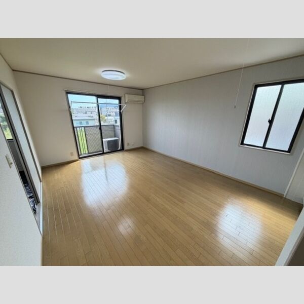 居室・リビング (照明・室内物干・エアコン)