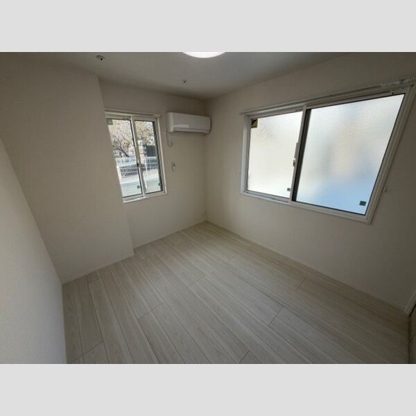 その他 (洋室(エアコン・照明・室内物干ソケット))