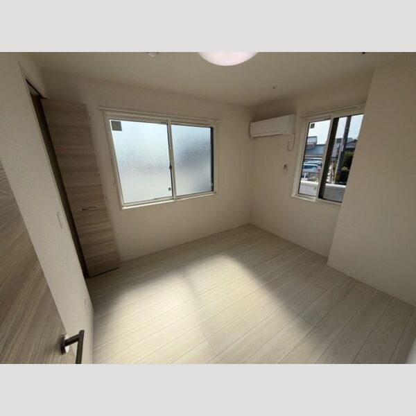 その他 (洋室(照明・エアコン・室内物干ソケット))