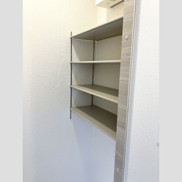 玄関 (シューズクローク)