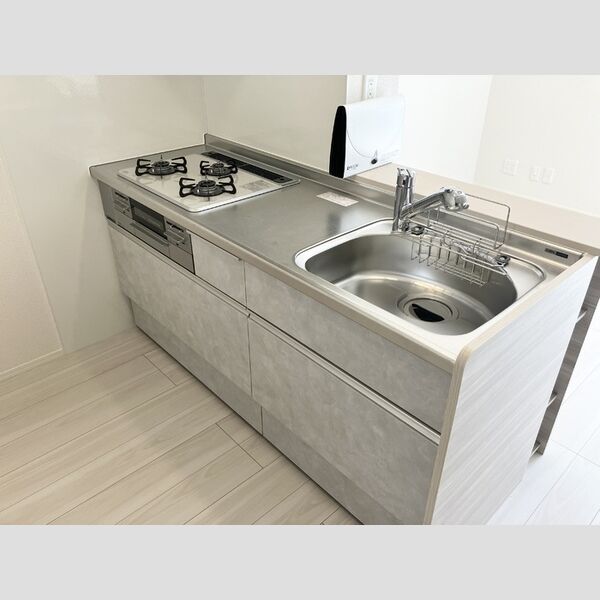 キッチン (対面キッチン(3口ガスコンロ))