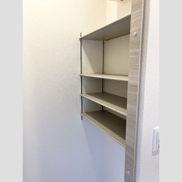 玄関 (シューズクローク)