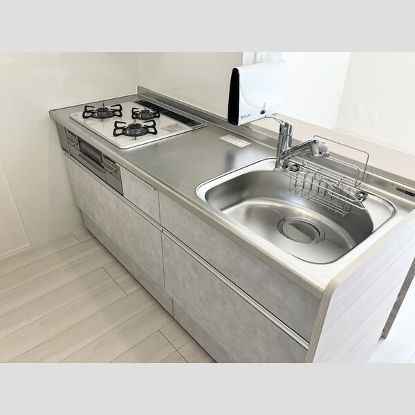 キッチン (対面キッチン(3口ガスコンロ))