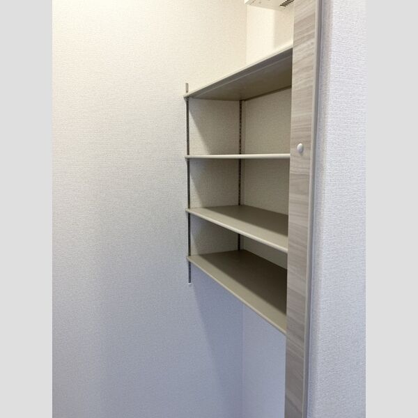 玄関 (シューズクローク)