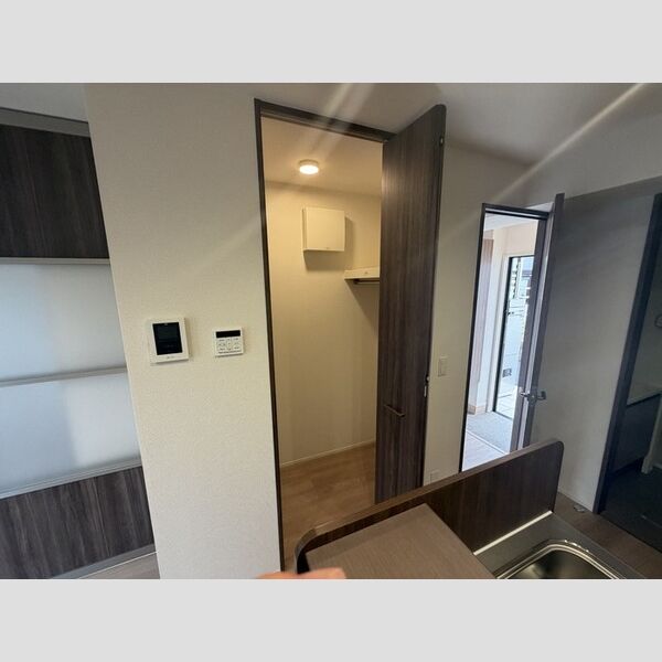 収納 (ウォークインクローゼット)