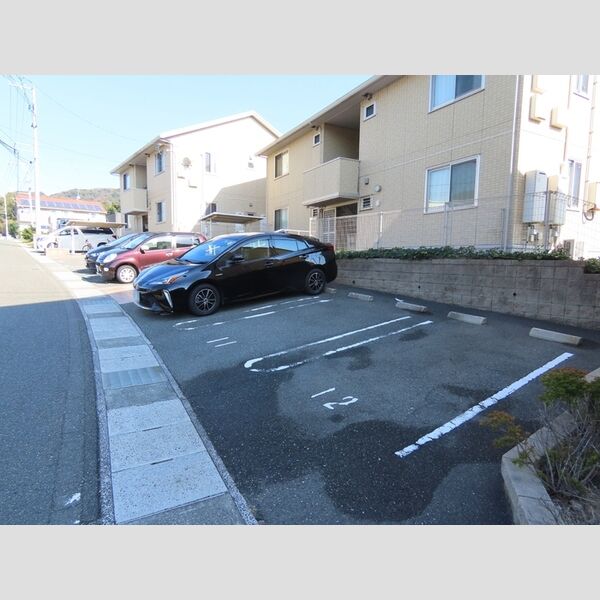 駐車場 (駐車場)