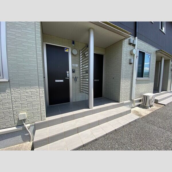 エントランス (エントランス)