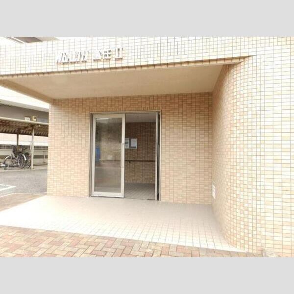 エントランス (エントランス)