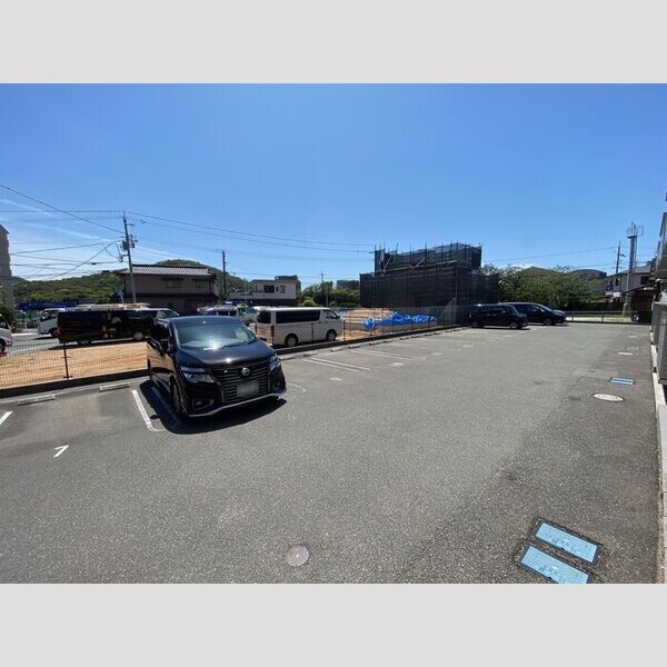 駐車場 (駐車場)