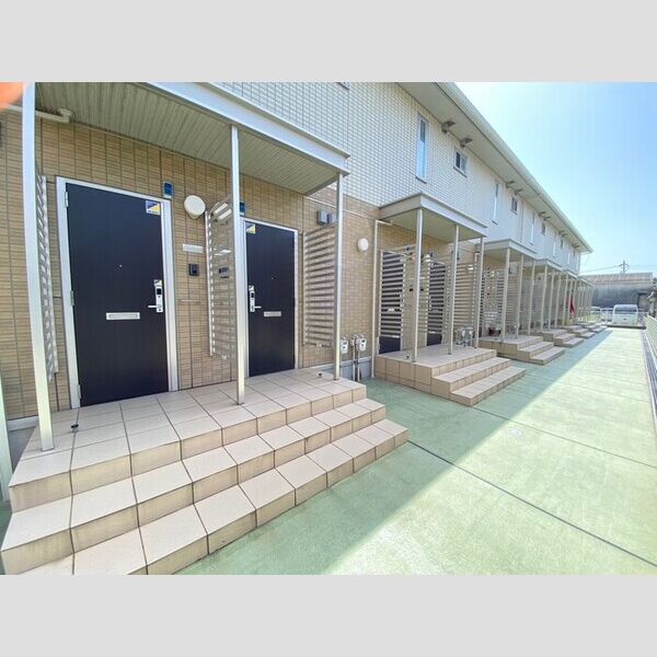 エントランス (玄関側通路)