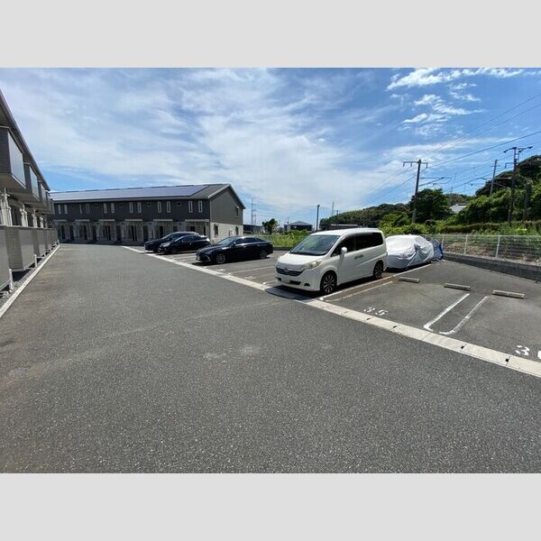 駐車場 (駐車場)