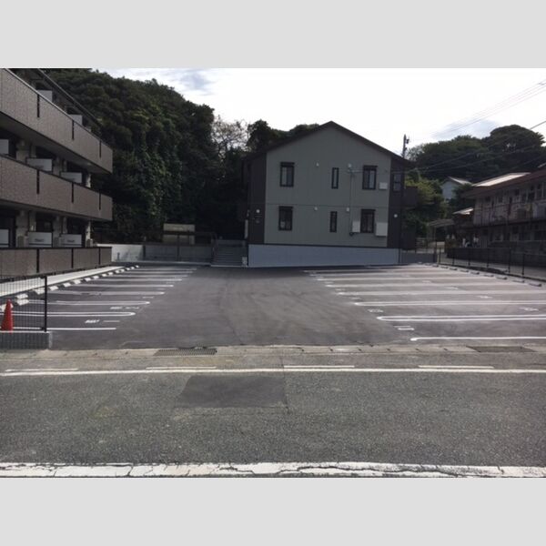 駐車場 (駐車場)