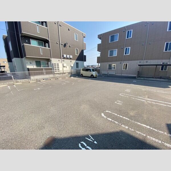 駐車場 (駐車場)