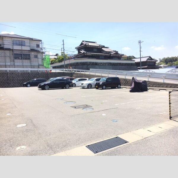駐車場 (駐車場)