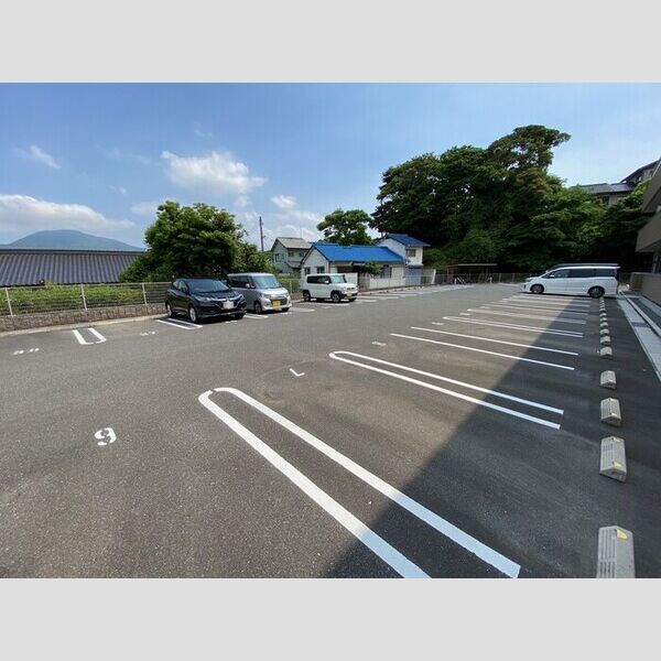 駐車場 (駐車場)