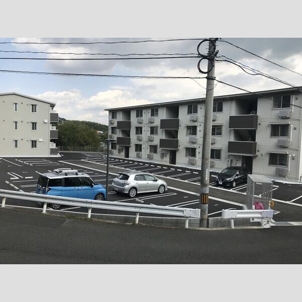 駐車場 (駐車場)