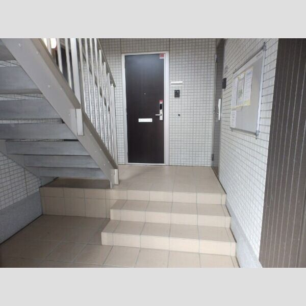 現地周辺 (ロビー)