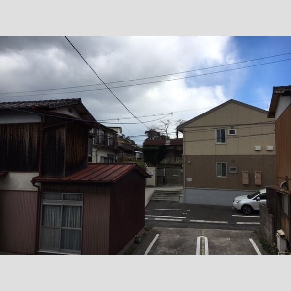 現地周辺 (周辺)