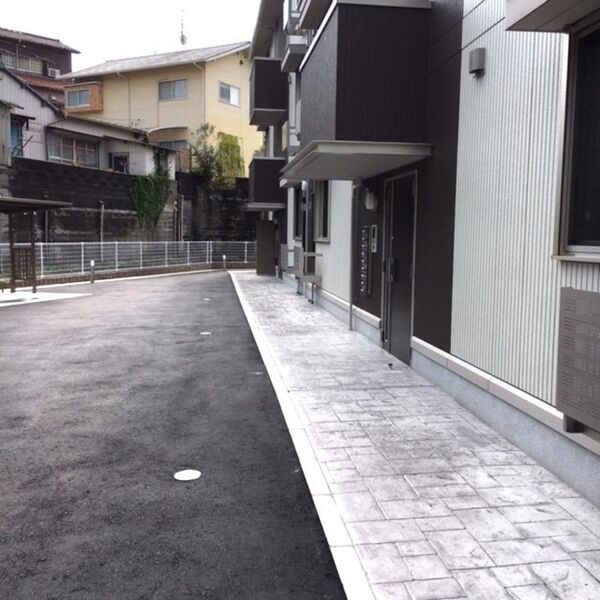 エントランス (エントランス)