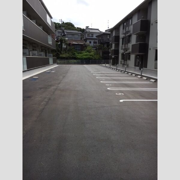駐車場 (駐車場)