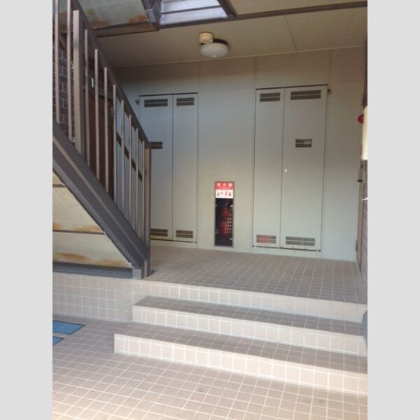 エントランス (エントランス)