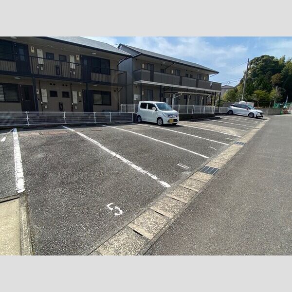 駐車場 (駐車場)